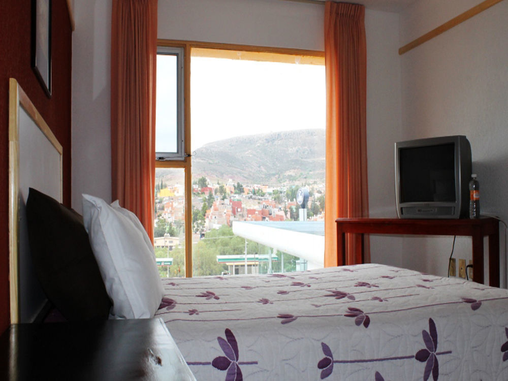 Hotel Gracia Zacatecas Guadalupe  Bagian luar foto